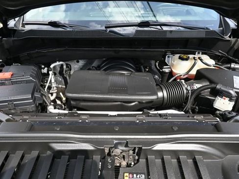Used 2020 Chevrolet Silverado 1500 LTZ w/ LTZ Premium Package AWD/4WD image 15