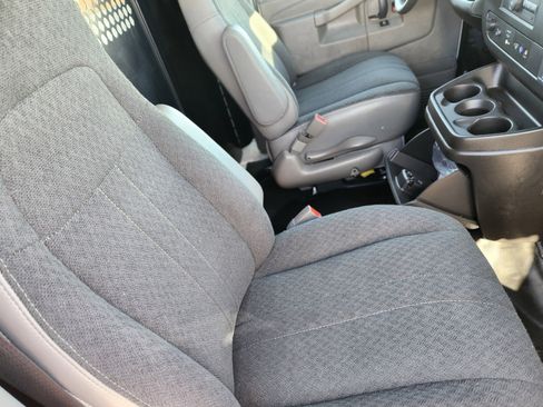 Used 2024 Chevrolet Express 2500 w/ Driver Convenience Package image 8