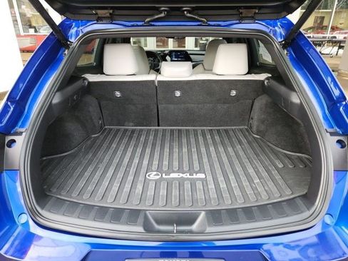 Used 2024 Lexus UX 250h F Sport image 21