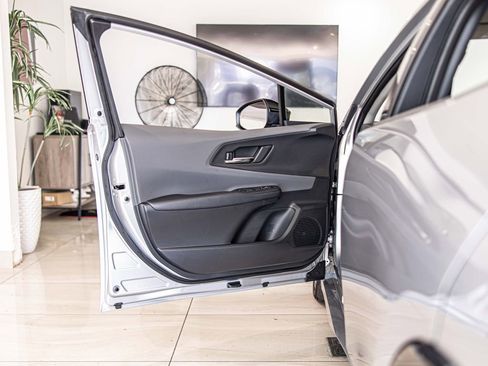 Used 2026 Toyota Prius XLE FWD image 29