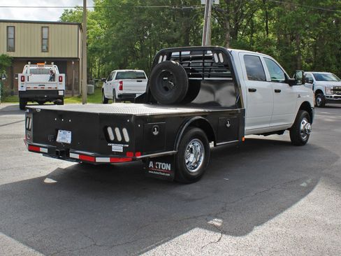 Used 2024 RAM 3500 Tradesman w/ Chrome Appearance Group image 14