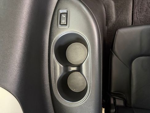 Used 2020 Nissan Armada SL w/ Premium Package RWD image 26