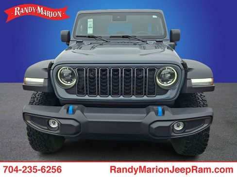 Used 2025 Jeep Wrangler Unlimited Rubicon 4xe AWD/4WD image 2