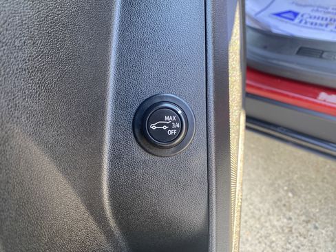 Used 2024 Chevrolet Equinox RS image 4