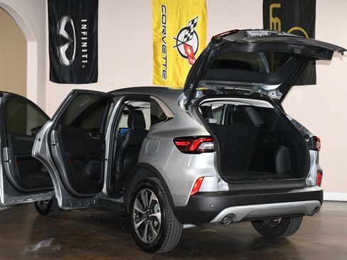 Used 2024 Ford Escape Platinum AWD/4WD image 92