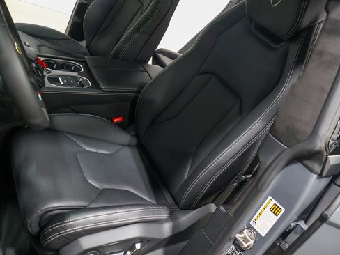 Used 2023 Lamborghini Urus S AWD/4WD image 36