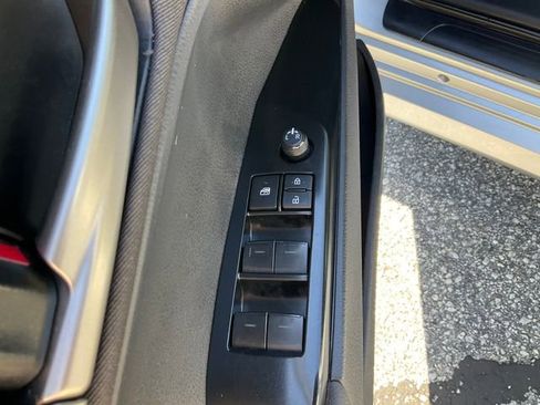 Used 2025 Toyota Camry LE image 7