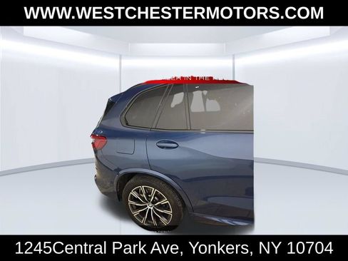 Used 2020 BMW X5 M50i AWD/4WD image 11