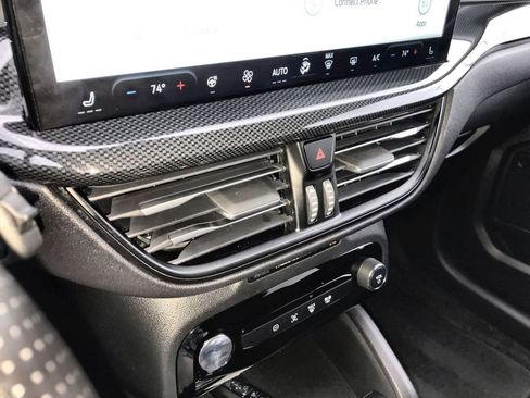 Used 2025 Ford Escape ST-Line w/ Equipment Group 301A image 19