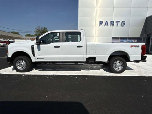 New 2026 Ford F250 4x4 Crew Cab Super Duty image 6