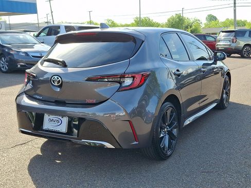 Used 2025 Toyota Corolla XSE FWD image 4
