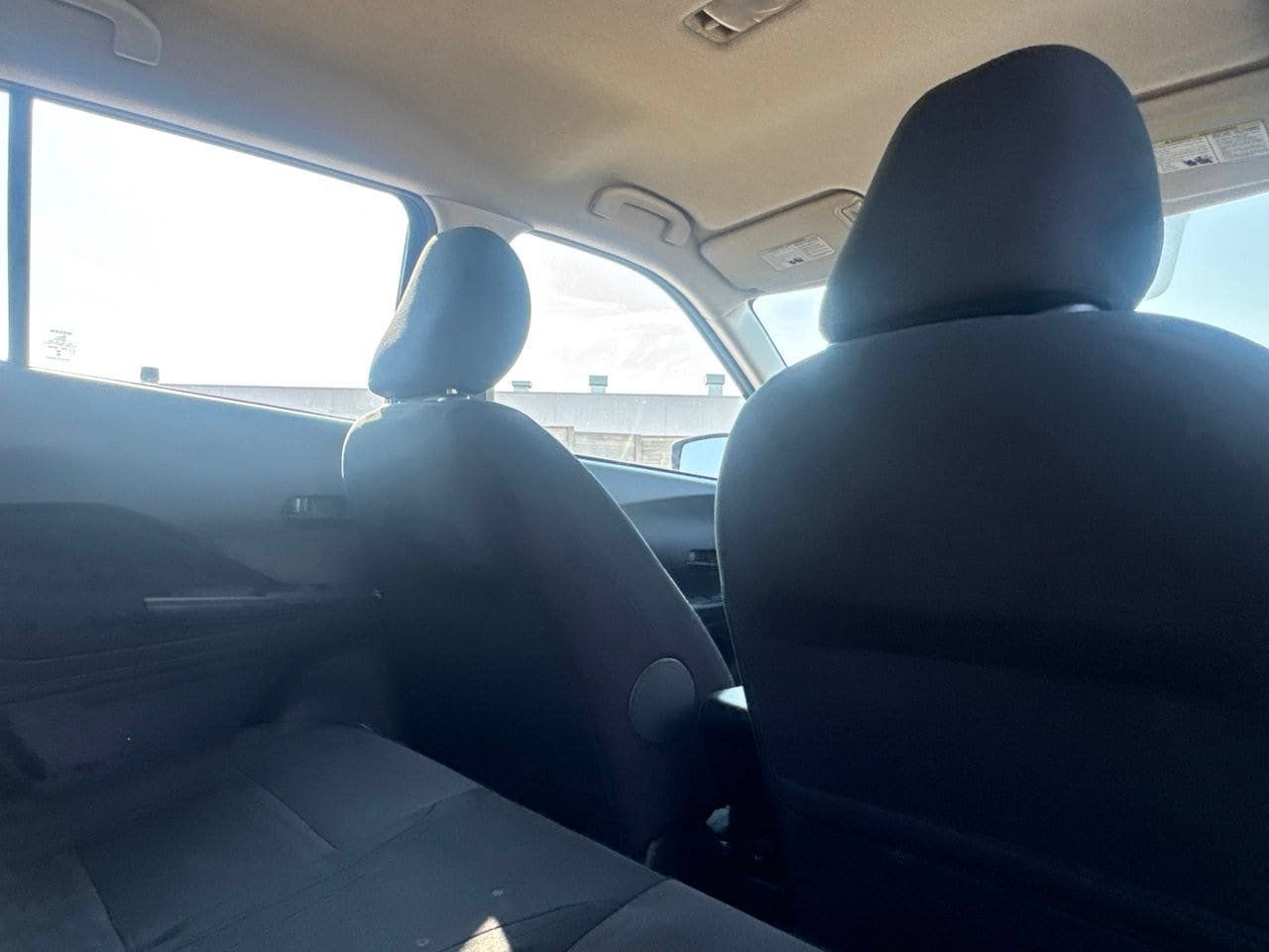 Certified 2025 Nissan Kicks Play S FWD image 30