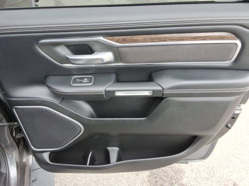 Used 2020 RAM 1500 Laramie AWD/4WD image 24