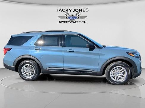 New 2026 Ford Explorer Active w/ Active Comfort Package RWD image 9