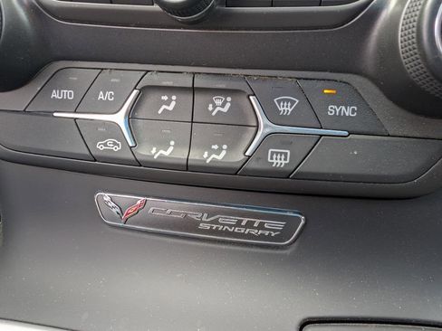Used 2015 Chevrolet Corvette Stingray Coupe RWD image 21