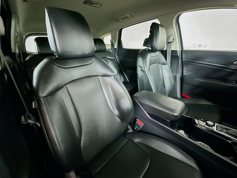Certified 2024 Kia Sportage EX FWD image 27