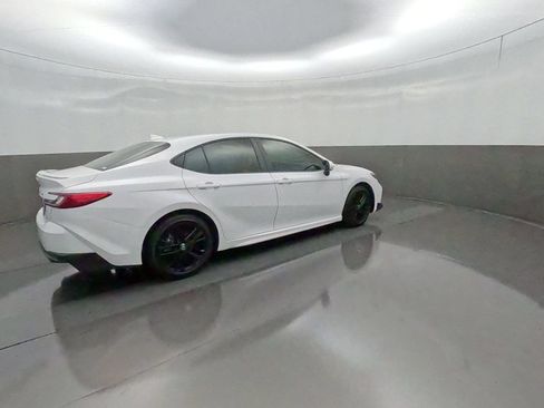 Certified 2025 Toyota Camry SE FWD image 10