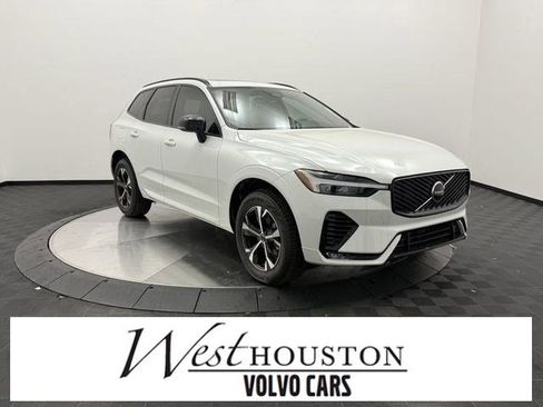 New 2026 Volvo XC60 B5 Core image 1