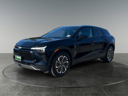 Used 2024 Chevrolet Blazer EV LT AWD/4WD image 4