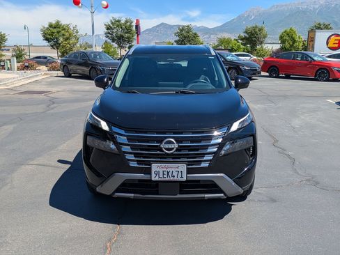 Used 2024 Nissan Rogue SL AWD/4WD image 15