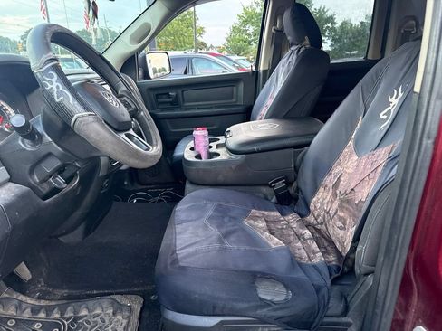 Used 2019 RAM 1500 Express w/ Express Value Package AWD/4WD image 13