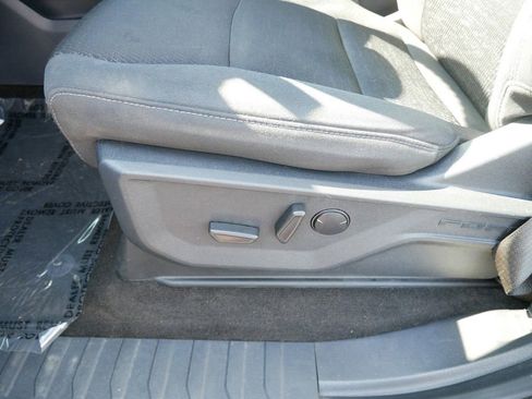 Certified 2022 Ford F150 XLT w/ Equipment Group 302A High image 8