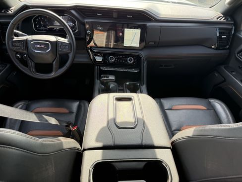 Used 2022 GMC Sierra 1500 AT4 w/ AT4 Premium Package image 13
