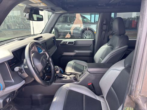 Used 2022 Ford Bronco Black Diamond AWD/4WD image 4