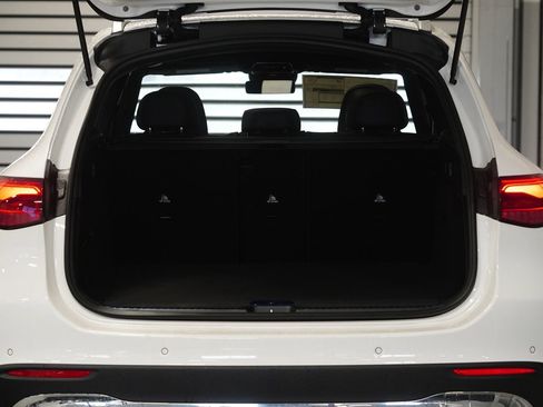 New 2026 Mercedes-Benz GLC 300 4MATIC image 31