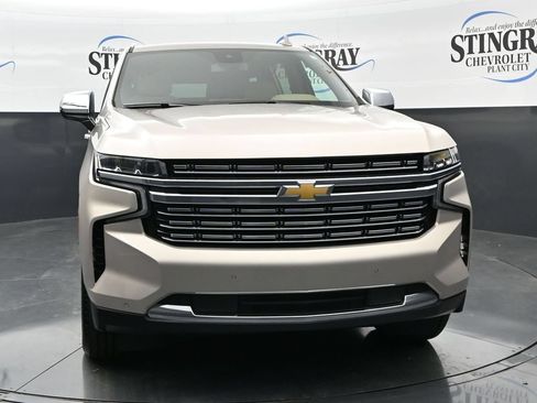 Used 2024 Chevrolet Suburban Premier RWD image 2