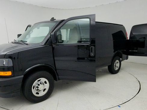 Used 2021 Chevrolet Express 2500 w/ Driver Convenience Package RWD image 11