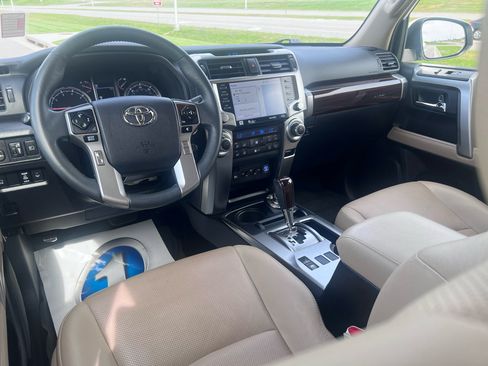 Used 2022 Toyota 4Runner Limited AWD/4WD image 14