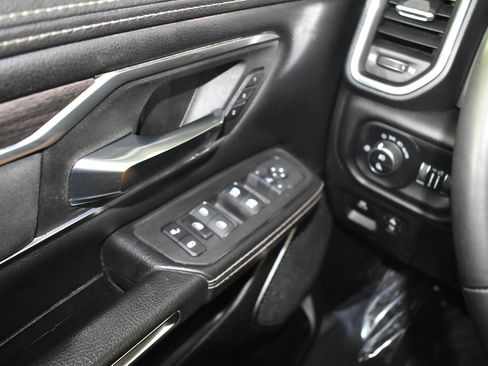 Used 2025 RAM 1500 Laramie image 38