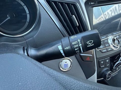 Used 2014 Hyundai Sonata Limited w/ Panoramic Sunroof Package 02 FWD image 22