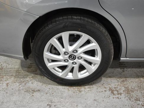 Used 2014 MAZDA MAZDA5 Sport FWD image 42