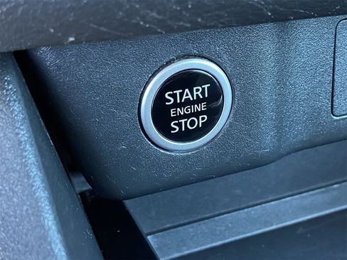 Certified 2023 Nissan Rogue S image 27