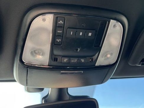 Used 2023 Dodge Durango GT image 49