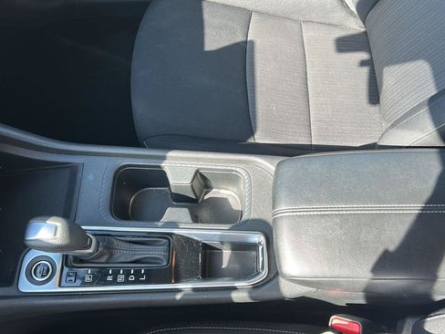 Used 2024 Nissan Sentra SV FWD image 14