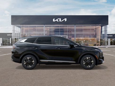 New 2026 Kia Sportage LX FWD image 8