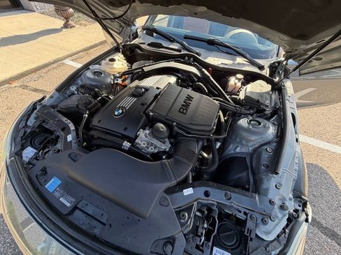 Used 2011 BMW Z4 sDrive35is RWD image 39