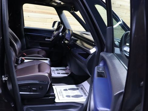 Used 2025 Volkswagen ID. Buzz Pro S RWD image 68