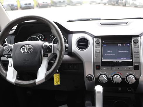 Used 2015 Toyota Tundra SR5 w/ SR5 Upgrade Package AWD/4WD image 23