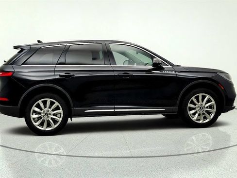 Used 2022 Lincoln Corsair FWD w/ Premium Package image 4
