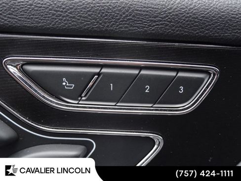 Used 2020 Lincoln Corsair FWD image 11