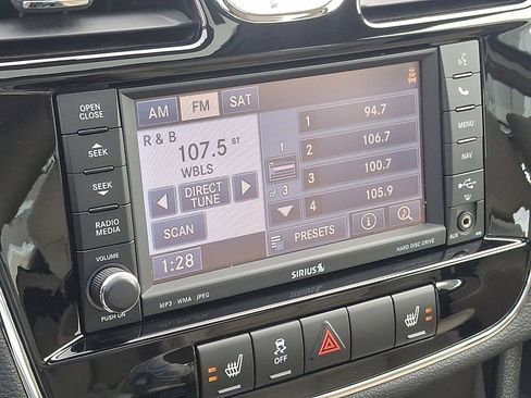 Used 2013 Chrysler 200 Limited w/ Sun/Sound Group image 18