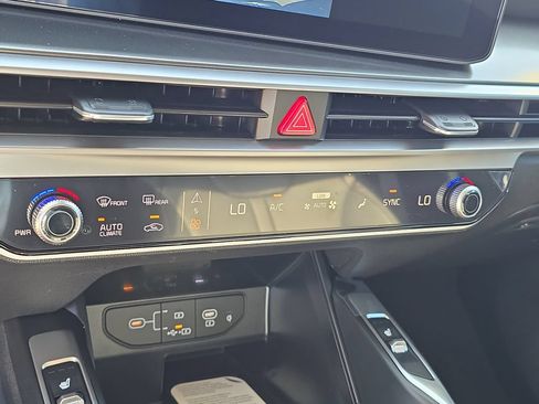 New 2026 Kia Sorento S AWD/4WD image 24