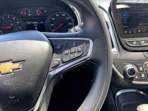 Used 2021 Chevrolet Malibu LT FWD image 25