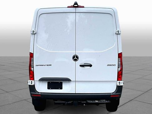 New 2025 Mercedes-Benz Sprinter 2500 image 5