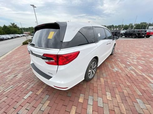 Used 2024 Honda Odyssey Touring image 18
