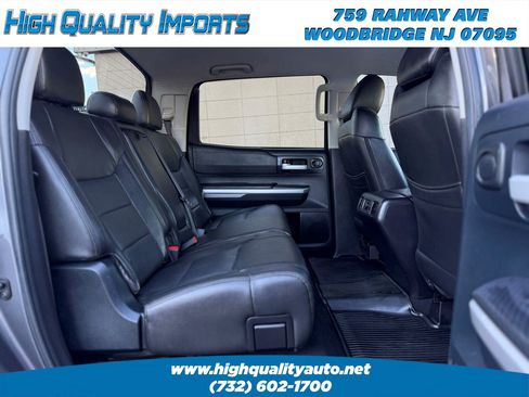 Used 2016 Toyota Tundra SR5 w/ SR5 Upgrade Package AWD/4WD image 19